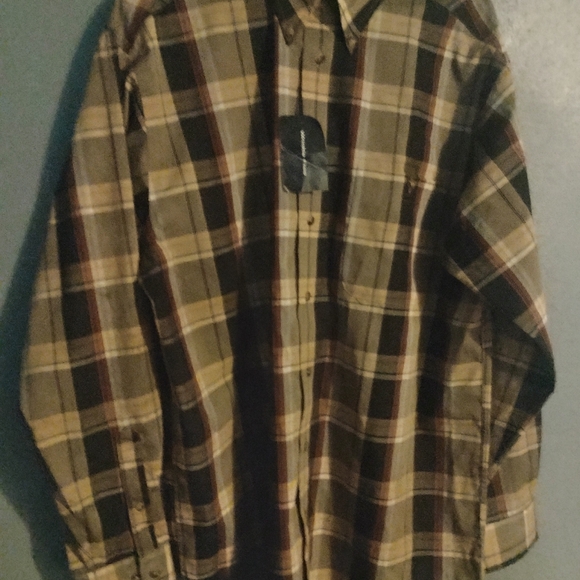 Round Tree Button Up - Picture 6 of 8